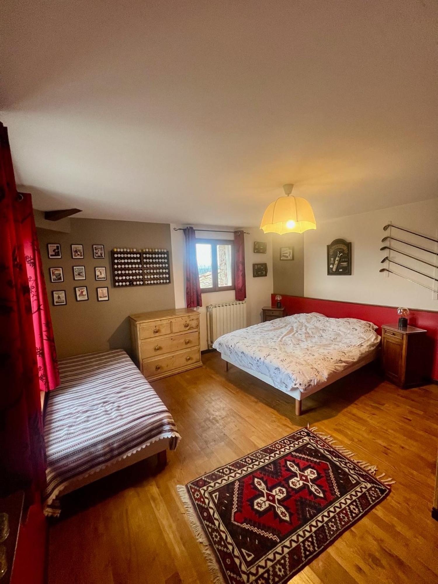 Les Garennes Hotel Saint-Uze Екстериор снимка