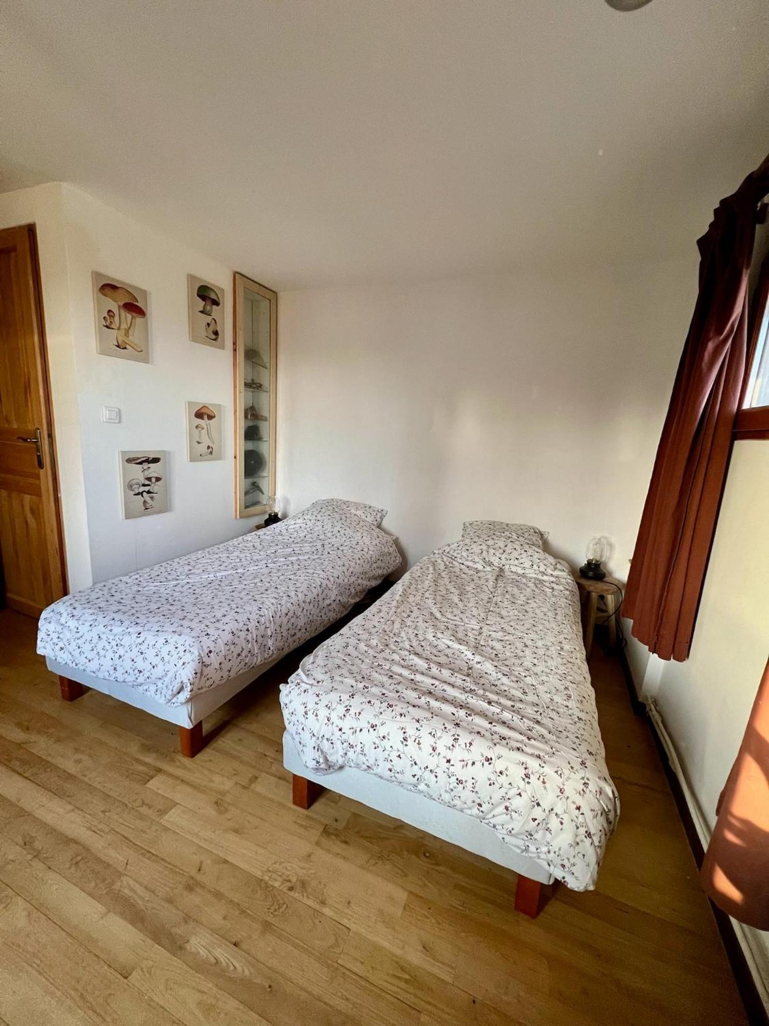 Les Garennes Hotel Saint-Uze Екстериор снимка