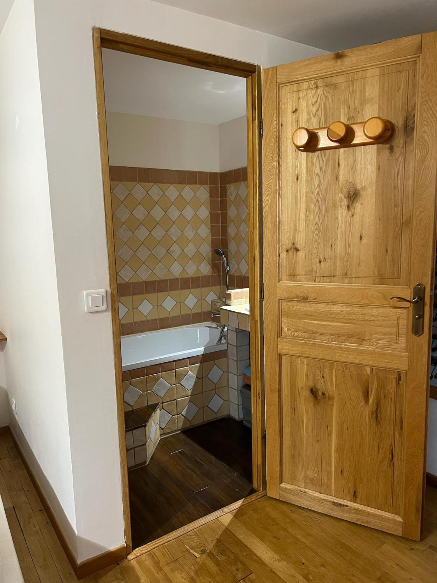 Les Garennes Hotel Saint-Uze Екстериор снимка