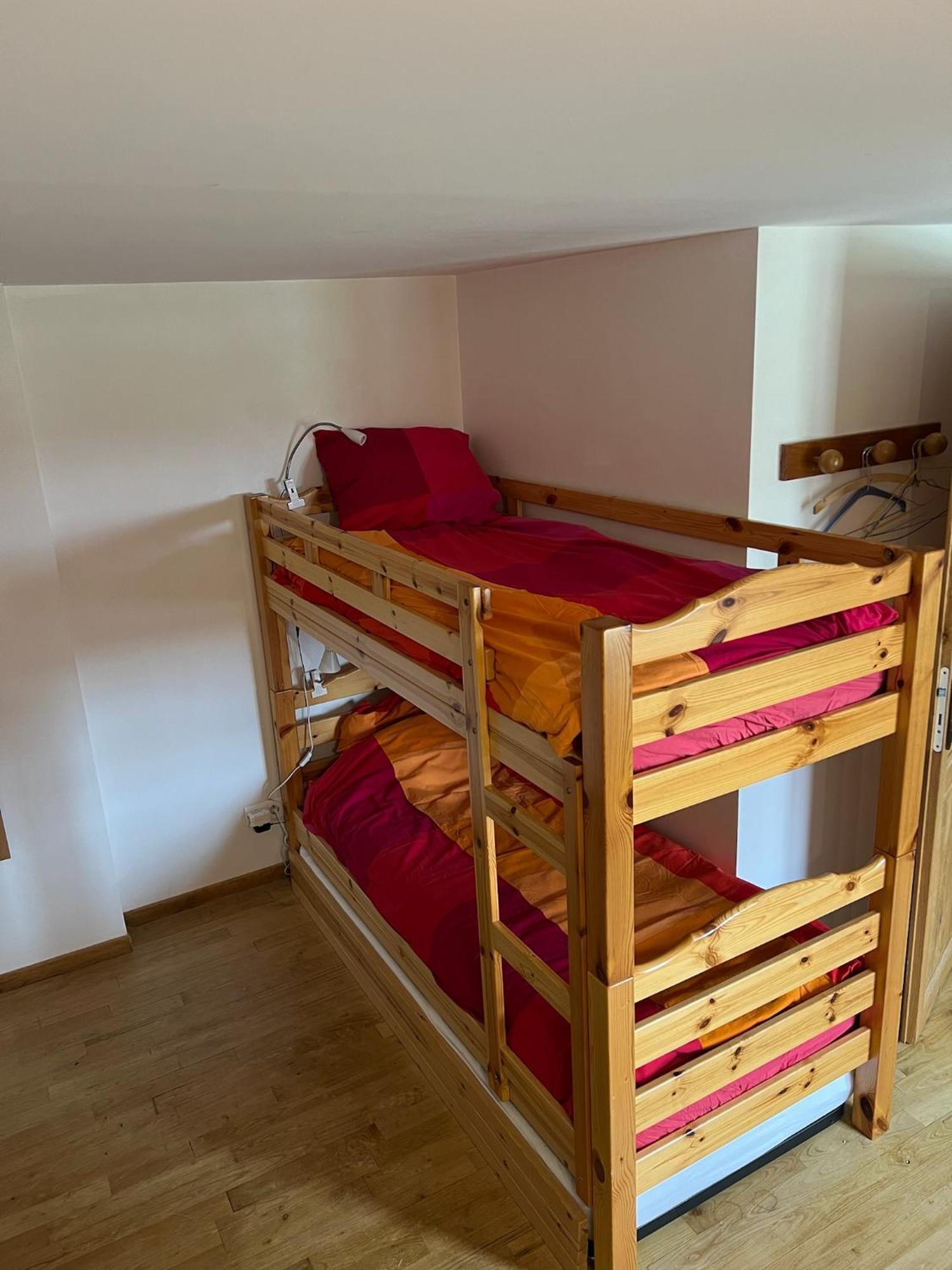 Les Garennes Hotel Saint-Uze Екстериор снимка