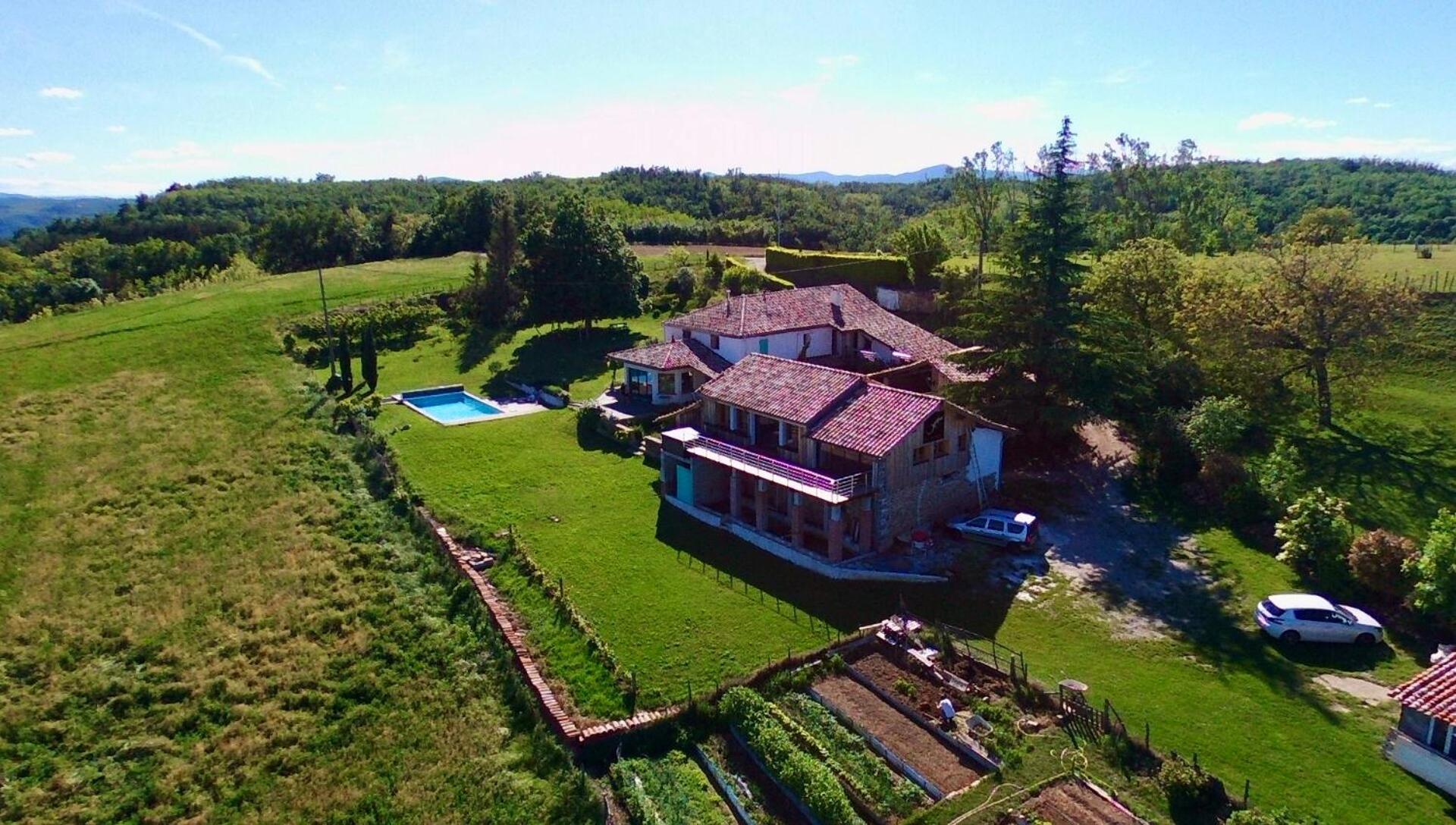 Les Garennes Hotel Saint-Uze Екстериор снимка